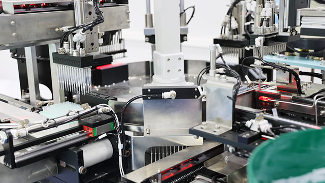 某實(shí)驗(yàn)室吸頭自動化組裝機(jī)案例！