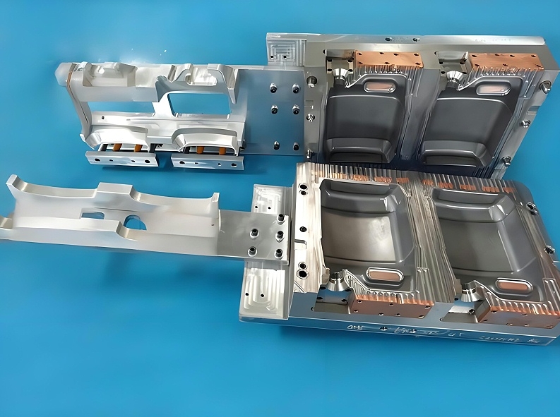 吹塑模具：塑造塑料制品的關鍵工藝